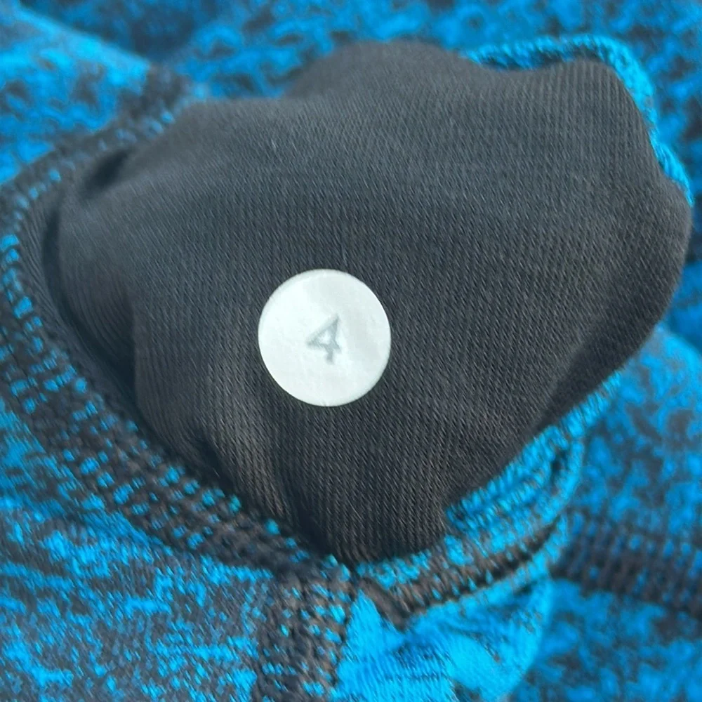 Lululemon Wunder Under Pant III in Spray Jacquard Shocking Blue Black Size 4